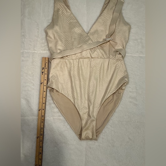 Onia one piece swimsuit - Picture 7 of 12